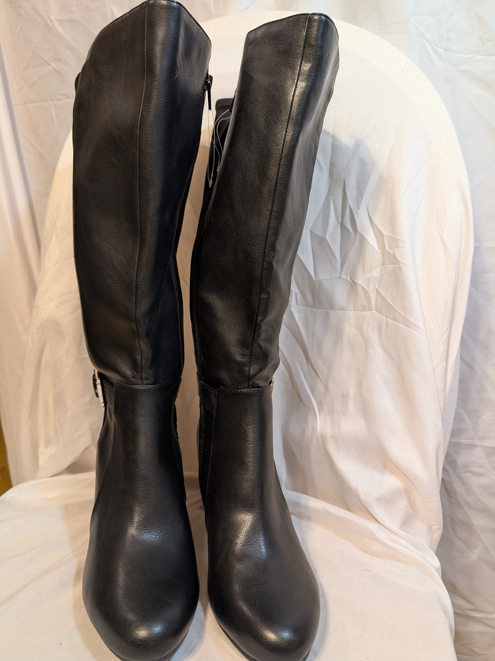 Abella 'Megan' Black Tall Leather Knee Boots